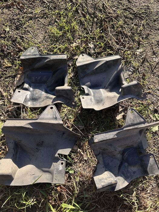 Захист підкрилка ланжерона підрамника підвіски Jaguar xf x260