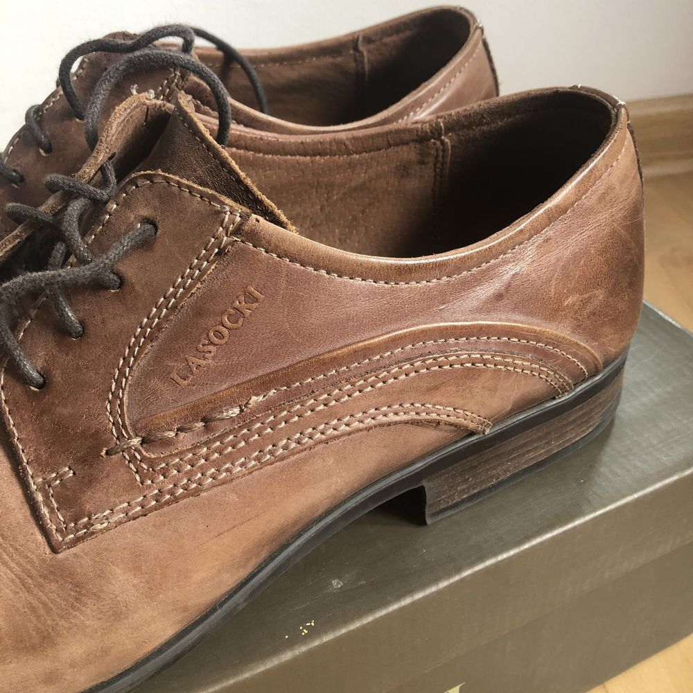 Skórzane męskie buty Lasocki r.44