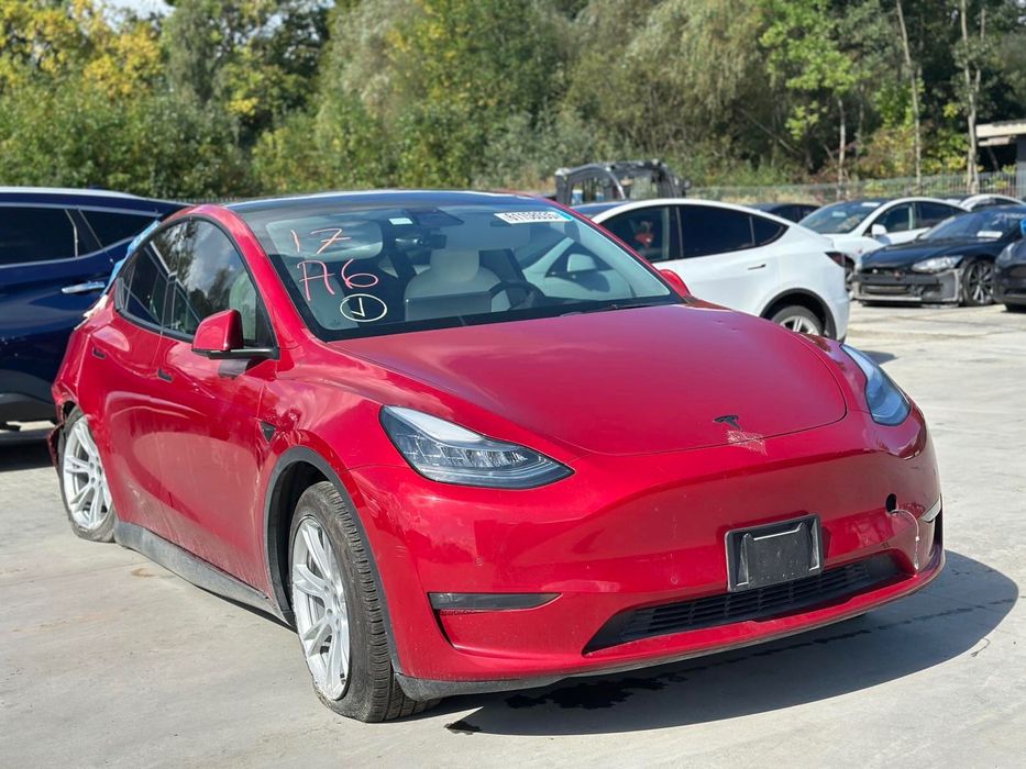 Tesla Model Y 2021