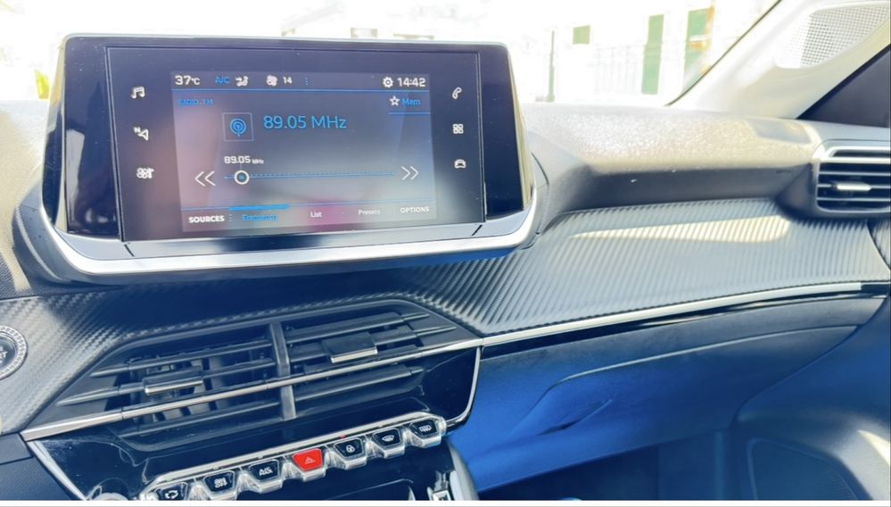 Peugeut 208 PureTech Allure