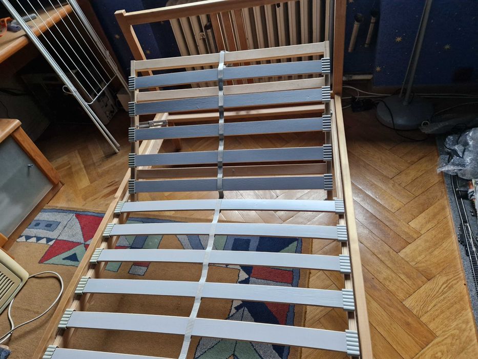 Łóżko sosnowe IKEA 90 x 200 + dno z regulacją