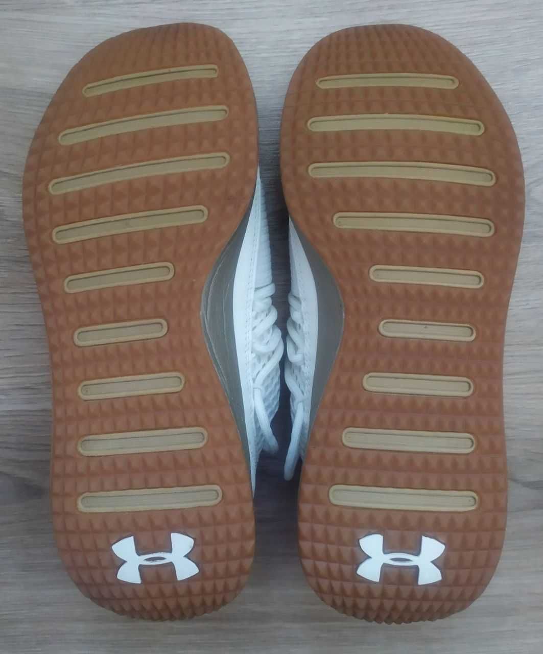 Жіночі кросівки Under Armour Breathe Lace X NM