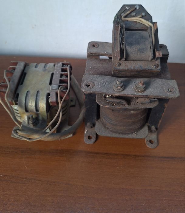 Продам трансформатори 220в