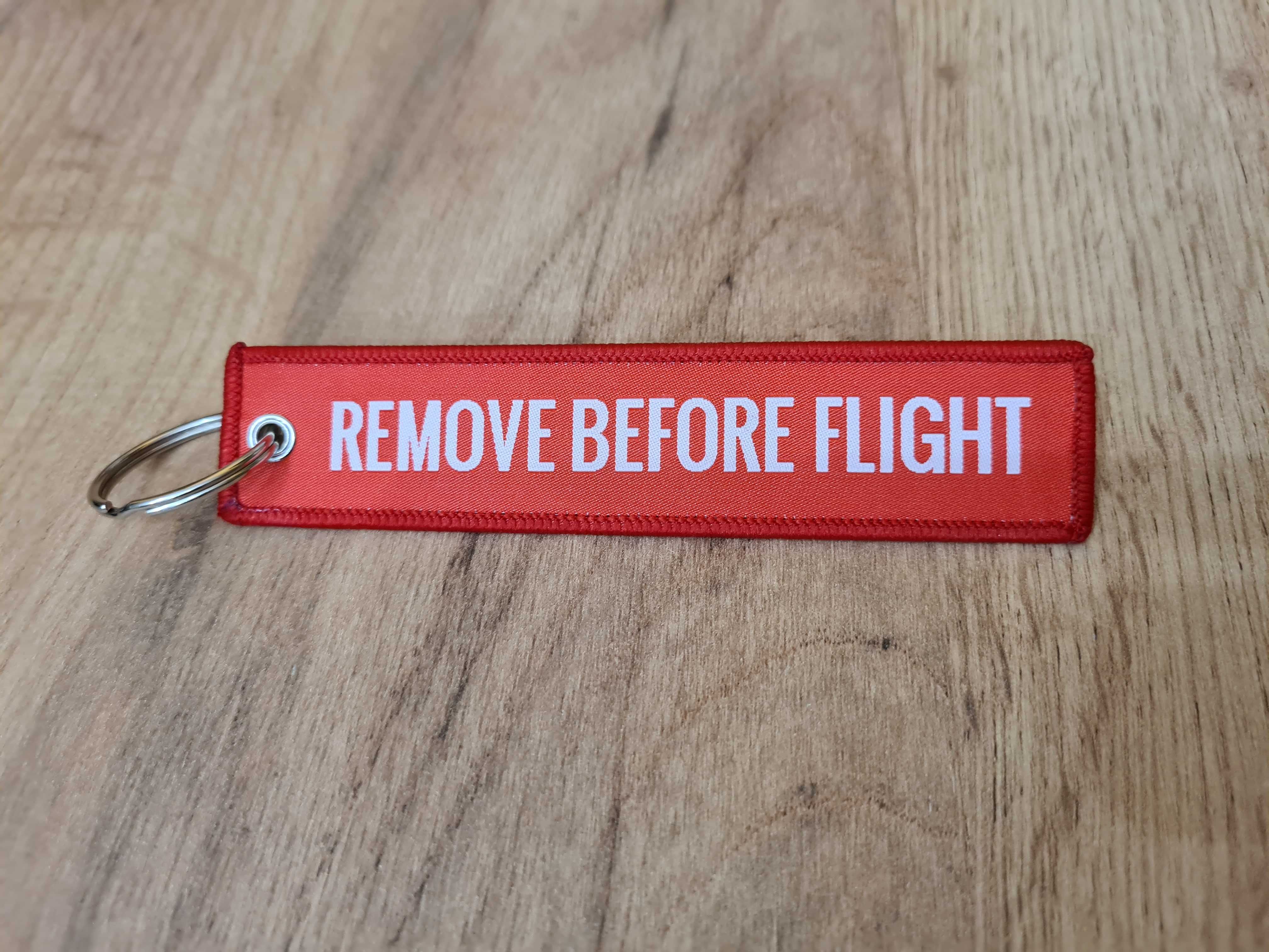 Brelok Remove Before Flight.