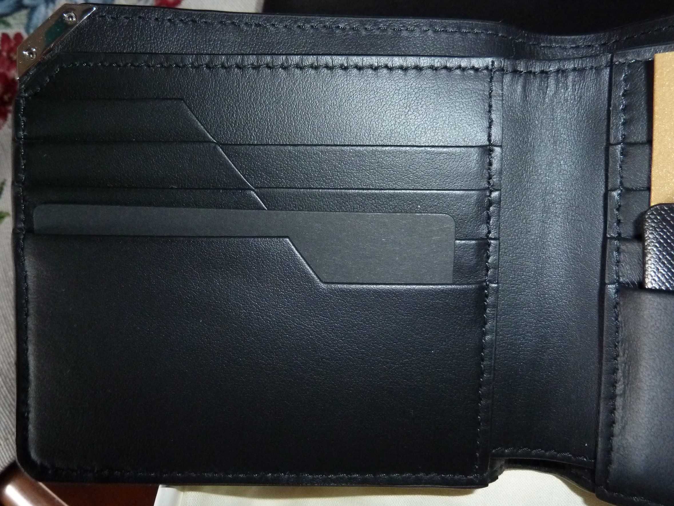 Carteira nova Montblanc 8 CC