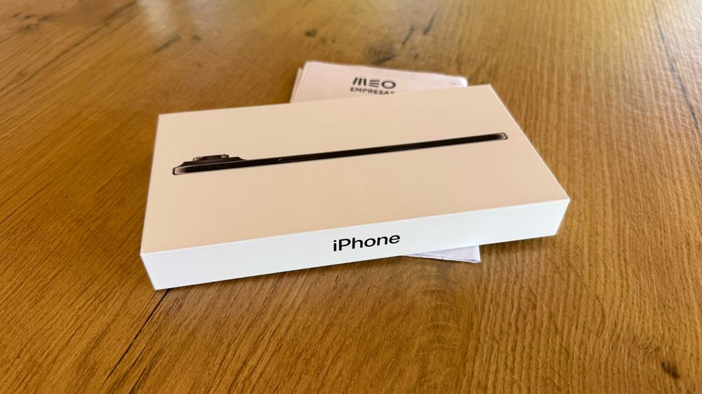 vendo troco iPhone Air 256Gb NOVO/SELADO C/Fatura e Garantia Apple
