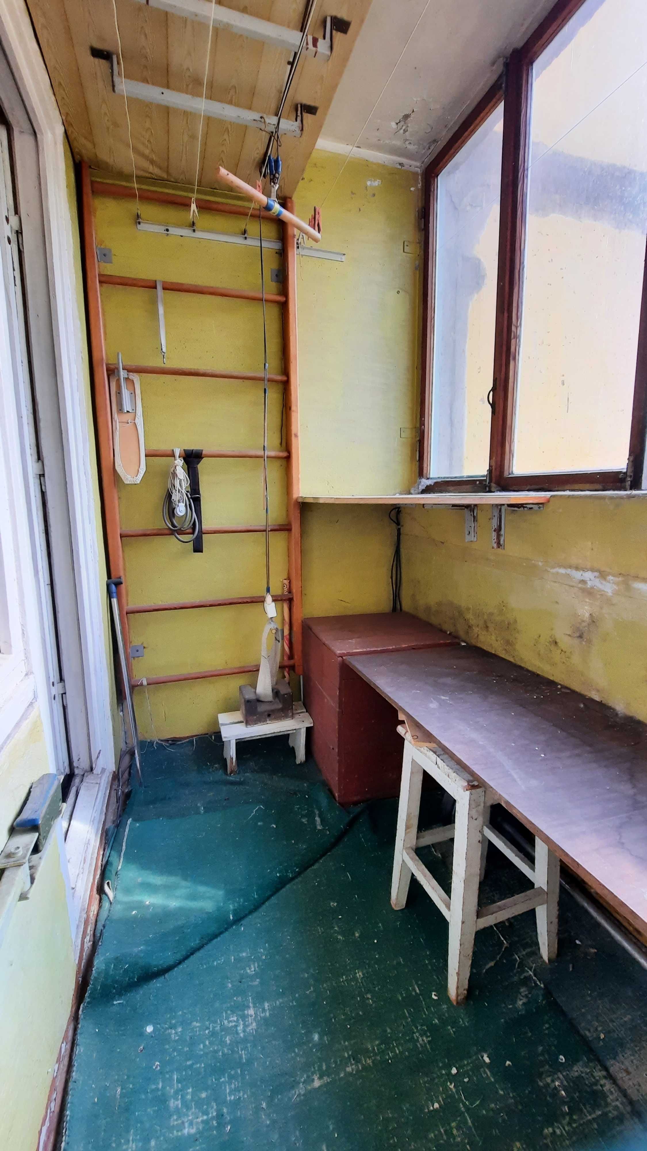Продається 3-К квартира, по просп. В.Порика 11-А (Виноградар)