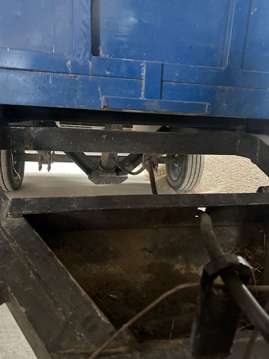 Прицеп до трактора хороший є багато чого іншого такош є і 2 осний