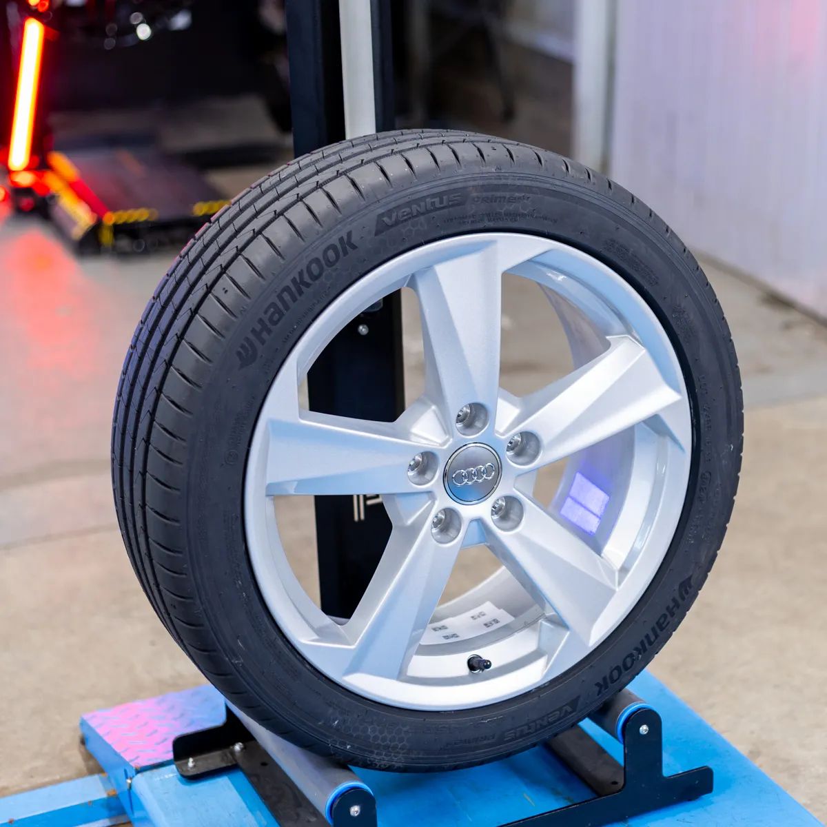 NOWE ORYGINALNE Felgi / Koła Audi 17" A3 A4 A6 Q2 Q3 TT
