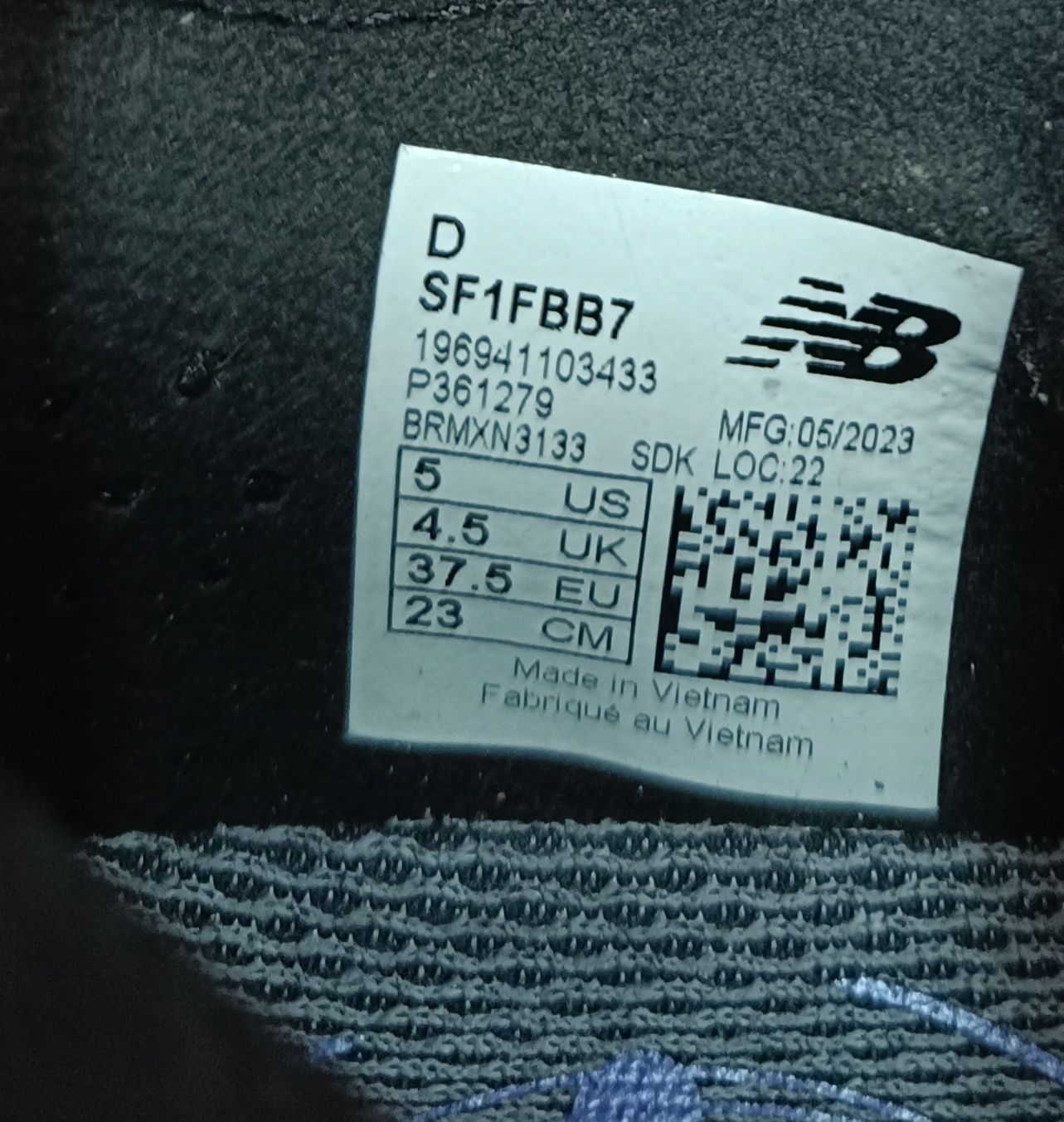 Korki piłkarskie New Balance furon v7 rozmiar 37.5 23 cm