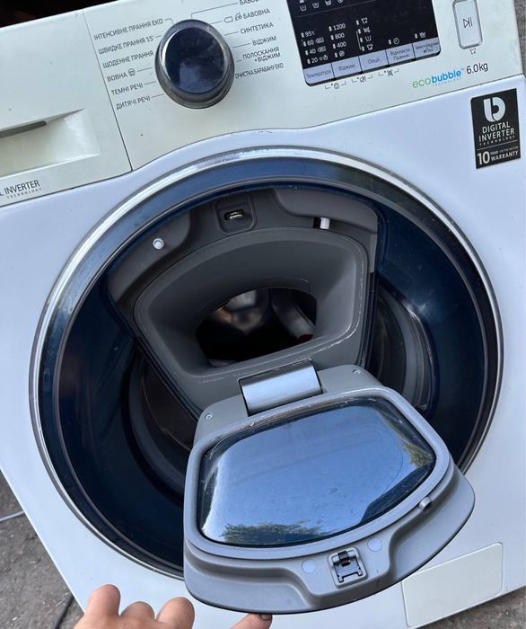 Продам рабочую  стиральную машину в хорошем состоянии samsung 6kg