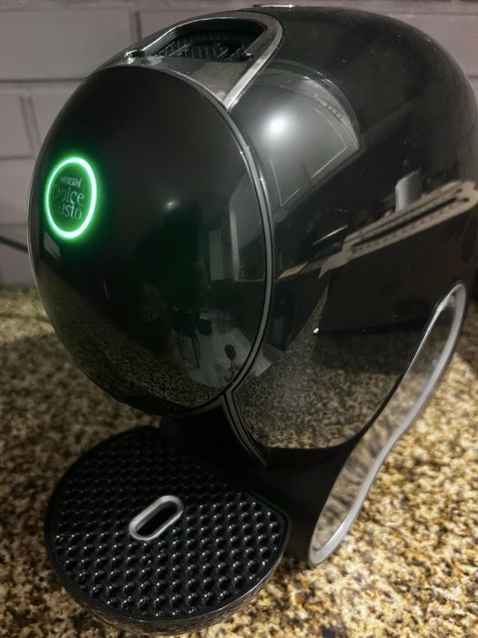 Máquina café Neo Dolce gusto + 264 cápsulas