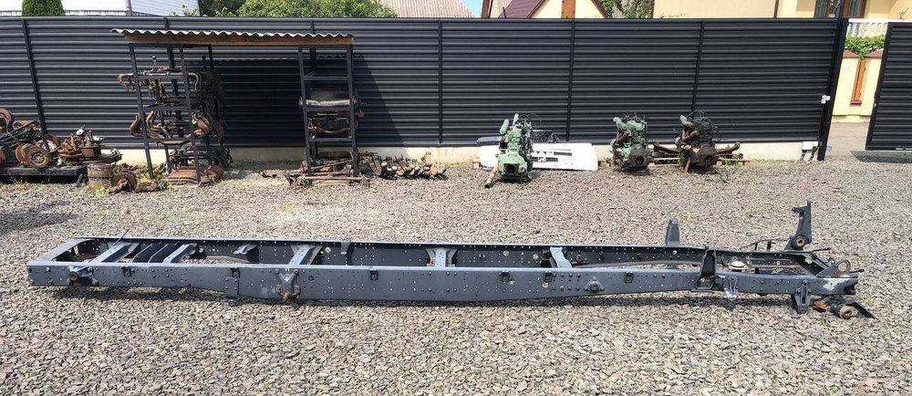 Рама з документами до Mercedes-Benz 1324 L - піскоструйна, фарбована