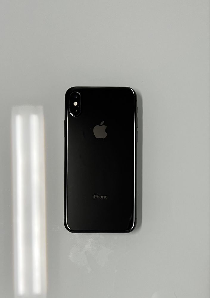 iPhone X Cinza Sideral de 256gb, desbloqueado e como novo.