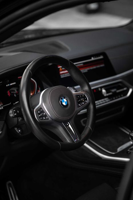Wynajem BMW X7 M, BMW M2, M8, Mercedes AMG, Audi RS, Wypożyczalnia
