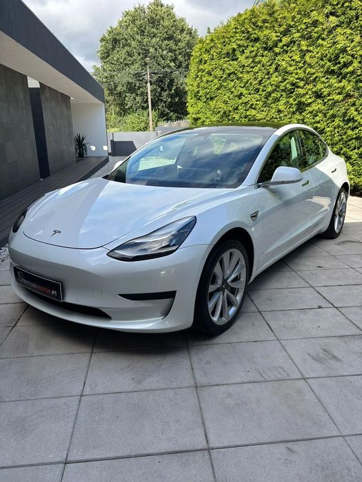 Tesla Model 3 Standard Range Plus RWD