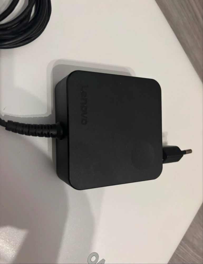 Portátil lenovo Ideapad 320-15AST