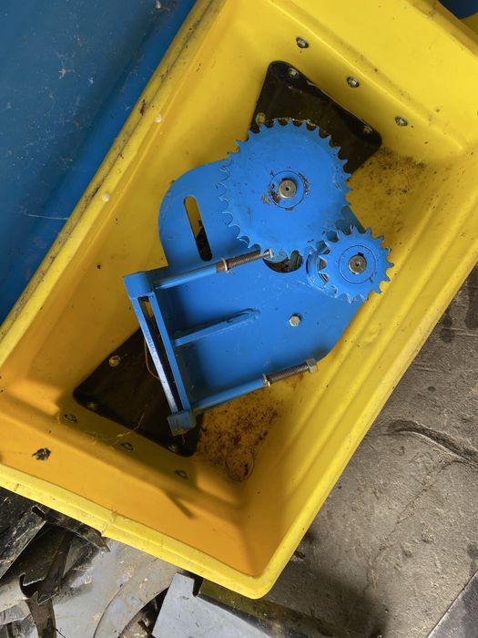 Система для внесення сухих і рідких добрив КРН 5.6, СУПН 8