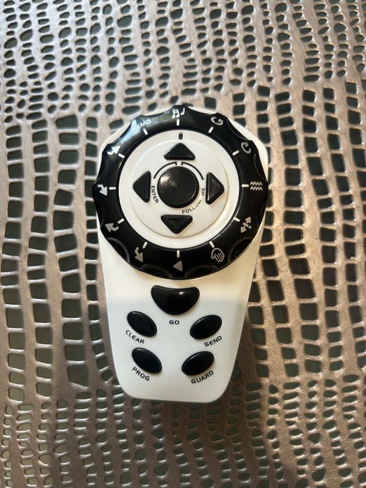 Продам интерактивного робота на пульте