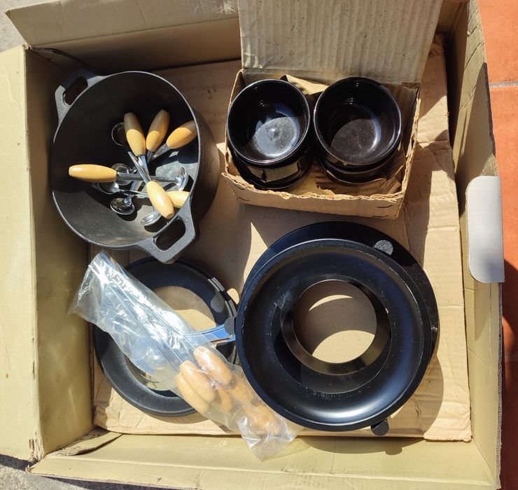 Conjunto fondue 23 peças 6 pessoas. Base rotativa.