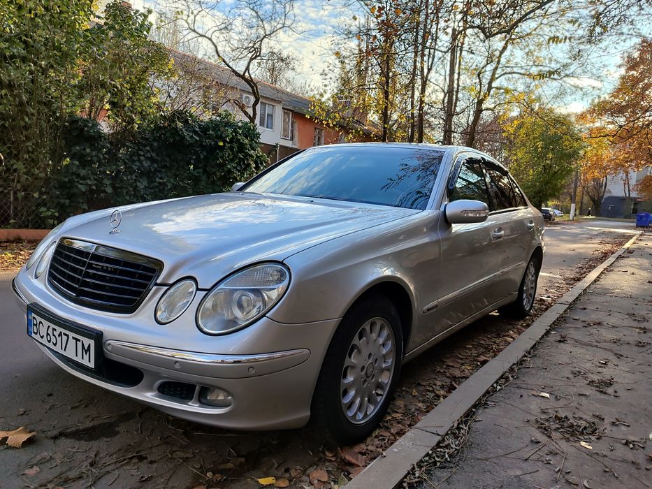 Продам Мерседес Бенц Е 211