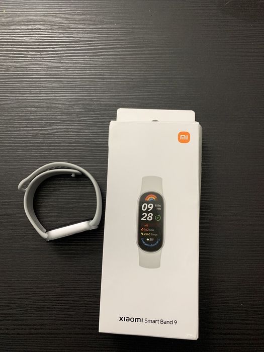 Mi band 9 prateada