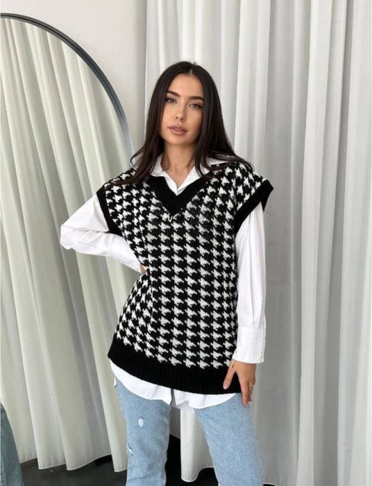 Вʼязана жилетка, розмір oversize