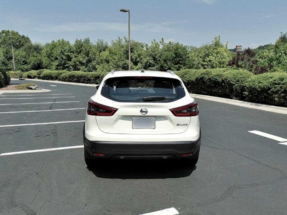 Nissan Rogue      2021