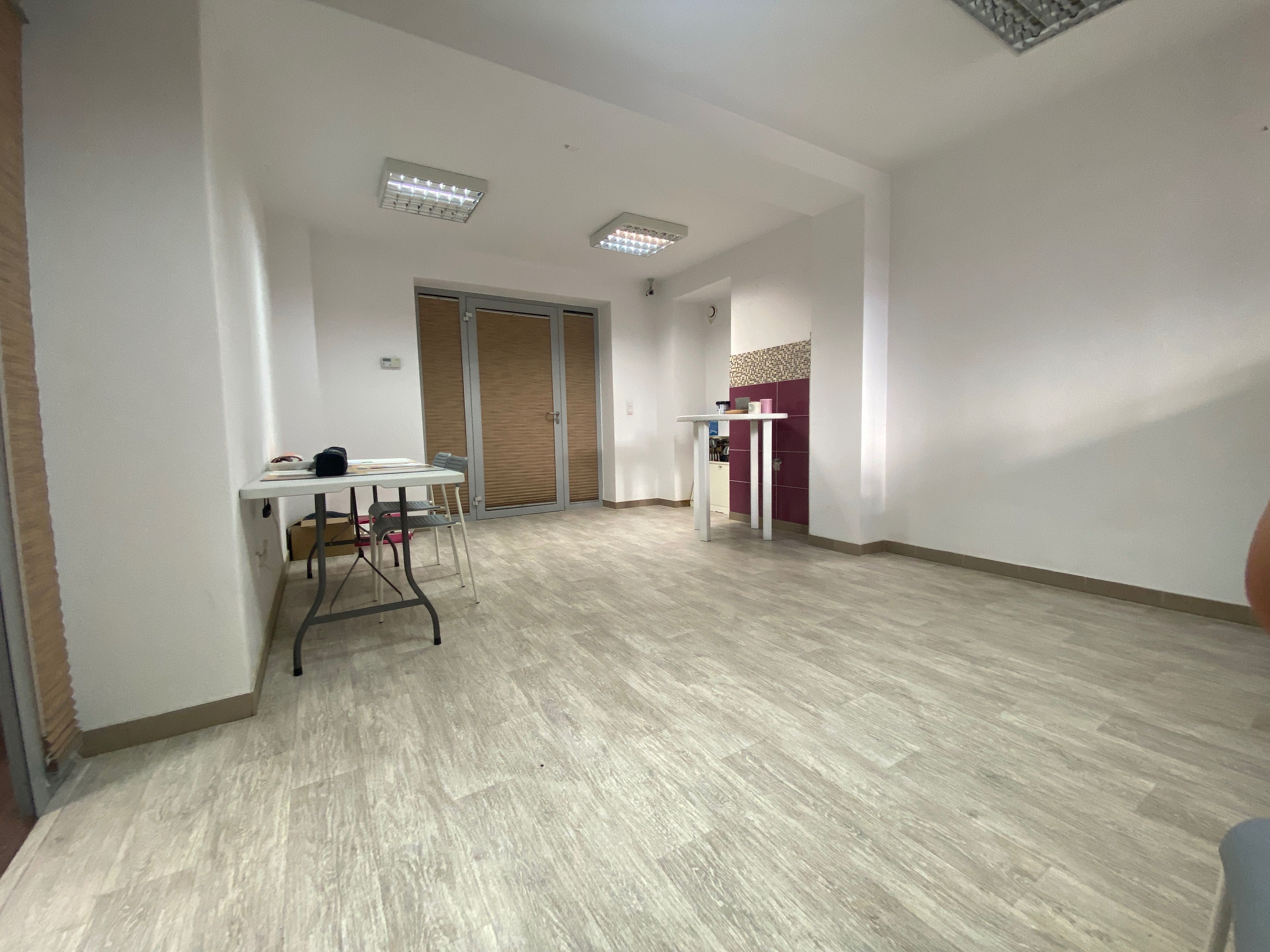 Lokal do wynajęcia - 6 pomieszczeń - 211m2 blisko centrum Tarnowa