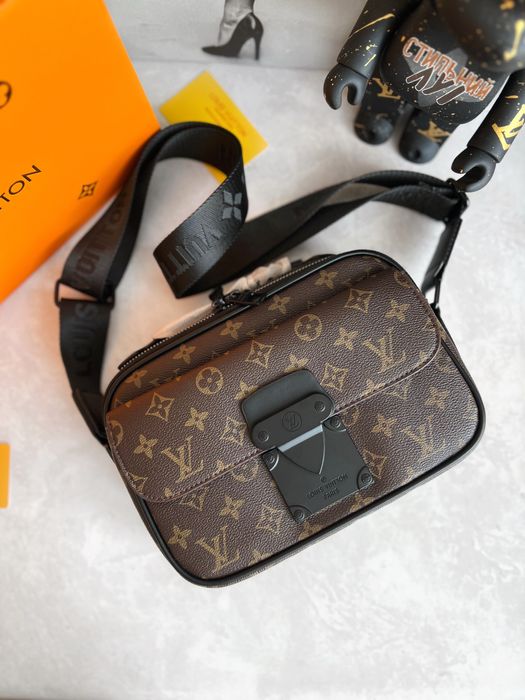 Сумка чоловіча жіноча Louis Vuitton Луи Витон мужская женская LV кожа
