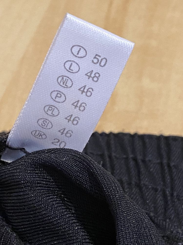Czarne 46 damskie spodnie spodenki spodnie capri rybaczki