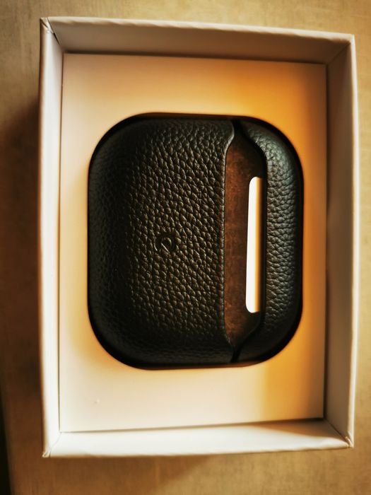KeyBudz Artisan - шкіряний чохол для AirPods 3