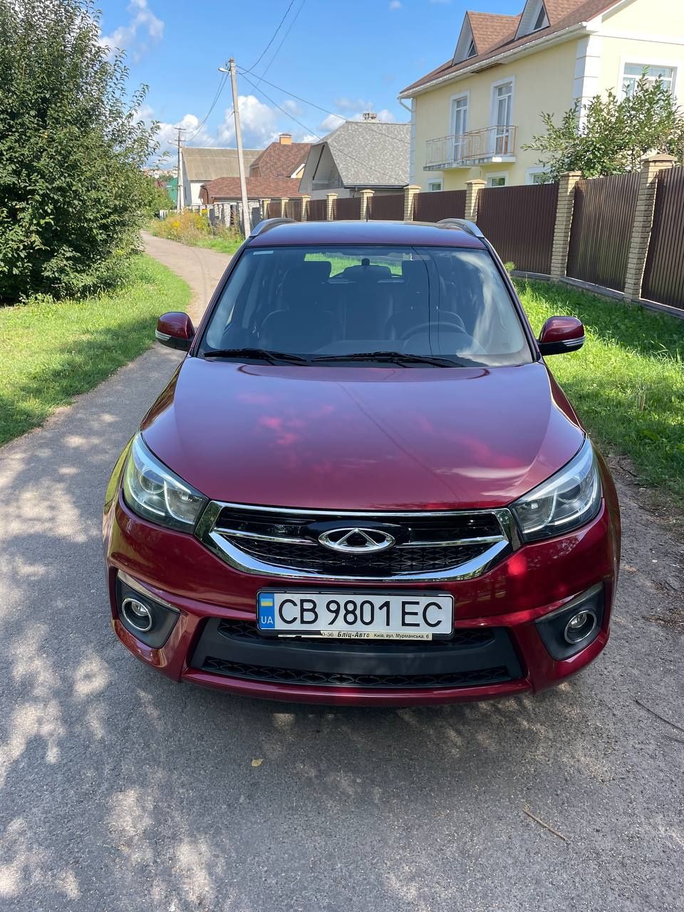 Продаю Chery tiggo 3