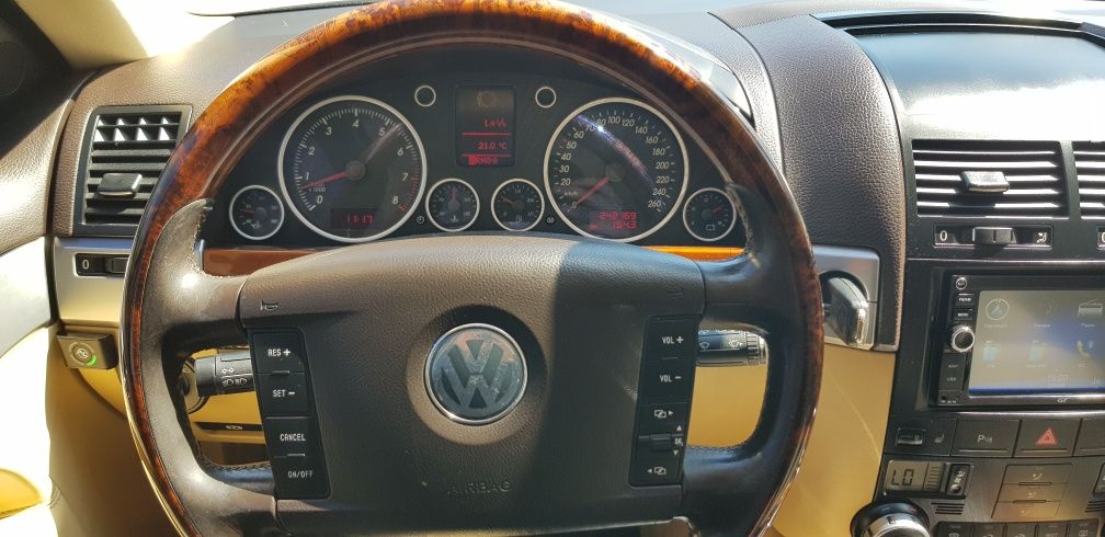 Продаётся Volkswagen Touareg