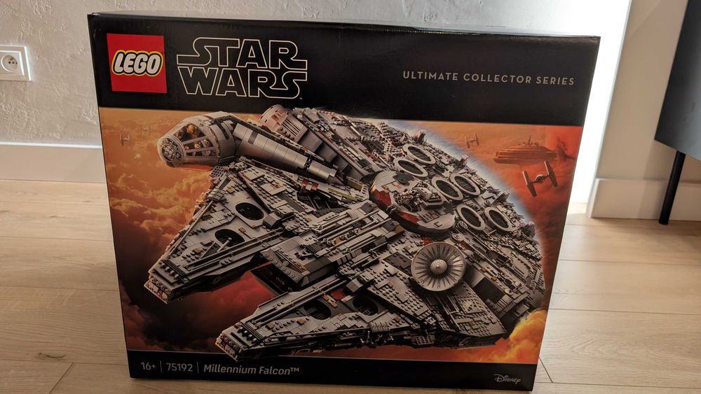 Sokół Millenium (Millenium Falcon) LEGO 75192