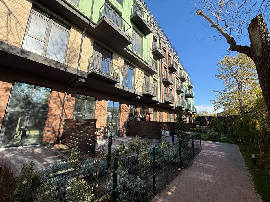 Подземный Паркинг - Пространство на Дачной. (Возле лифта)