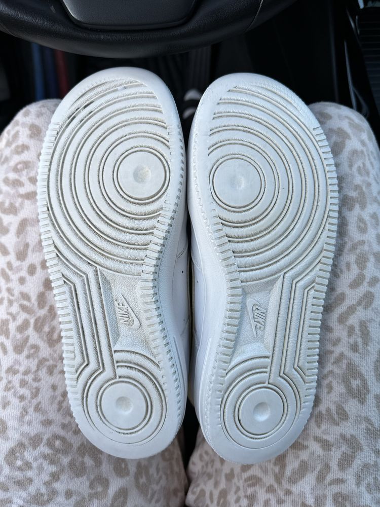 Nike air force 1 '07 white saturn yellow/white 37.5-38