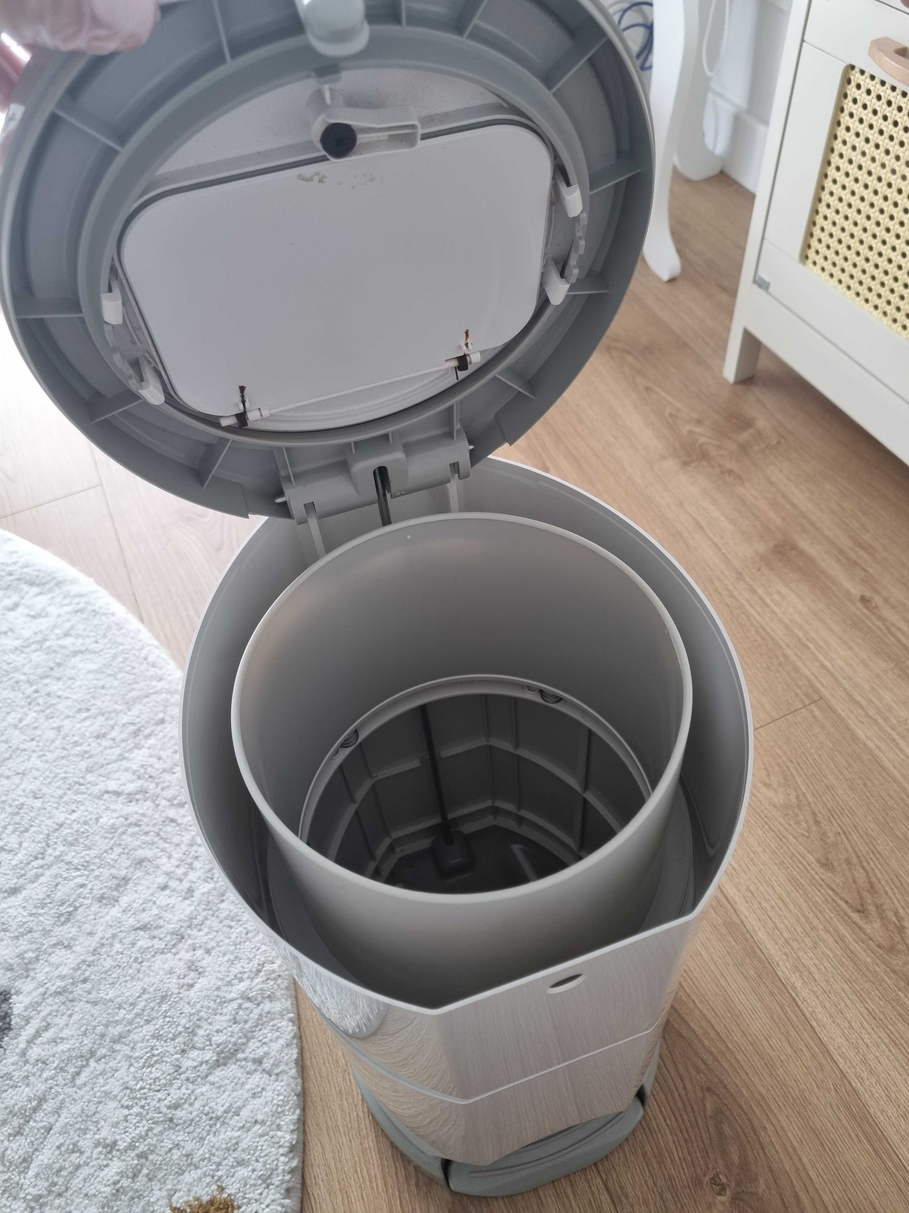 Korbell kosz na zużyte pieluszki