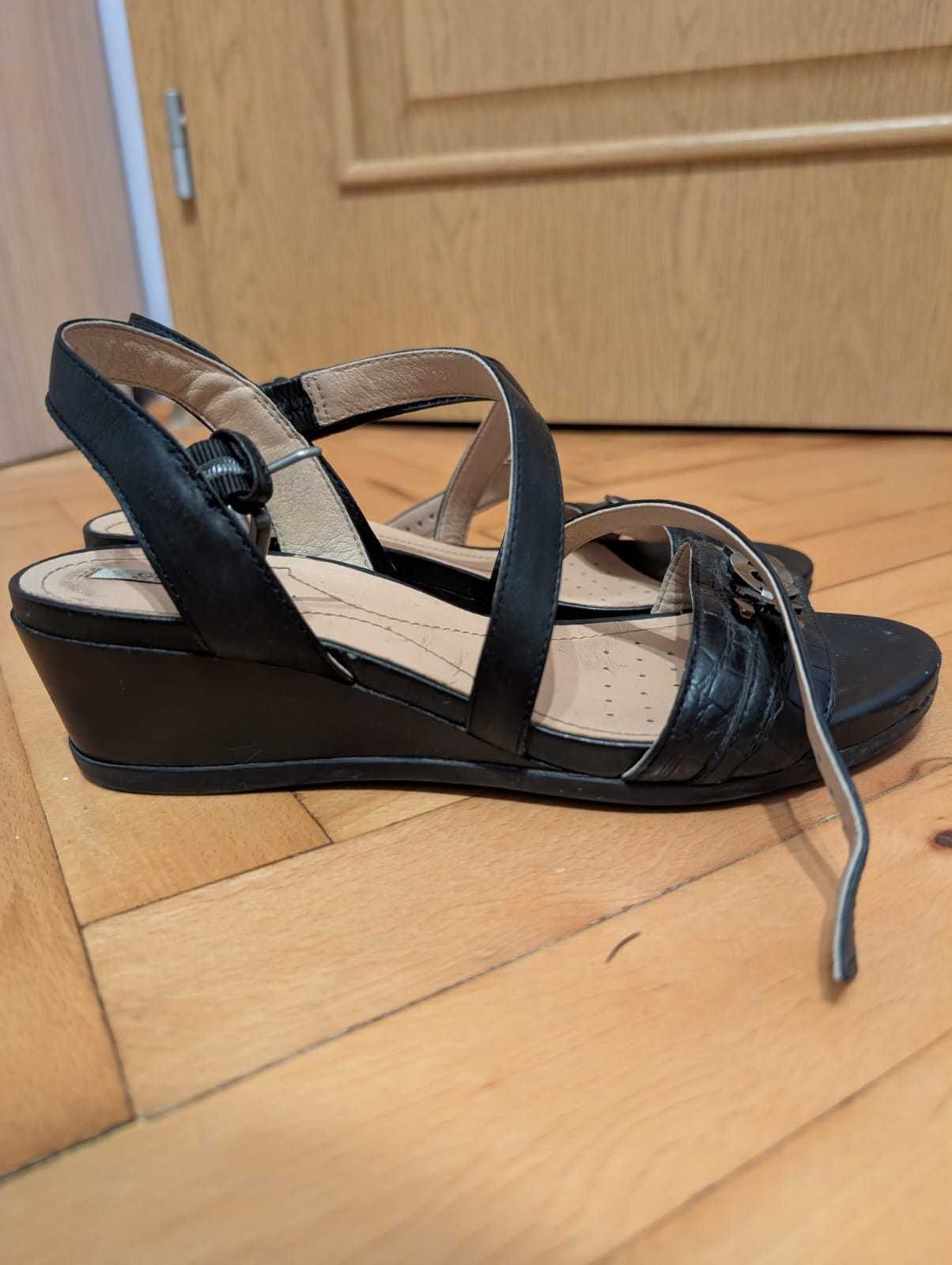 sandalki Geox r. 38