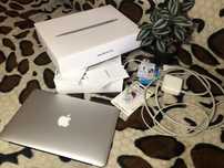 Макбук Macbook Air працює супер