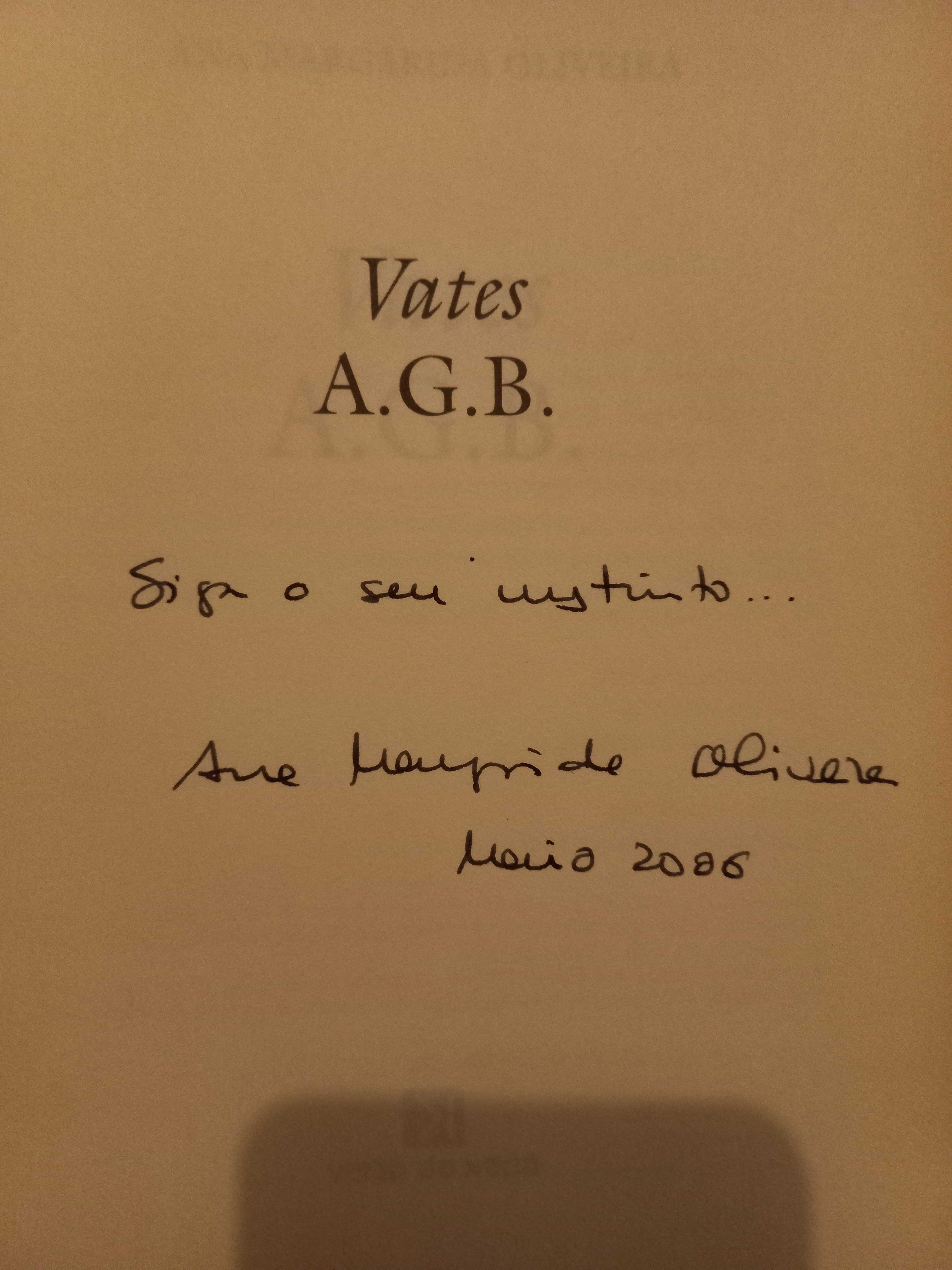 Vates A. G. B. com assinatura da autora Ana Margarida Oliveira