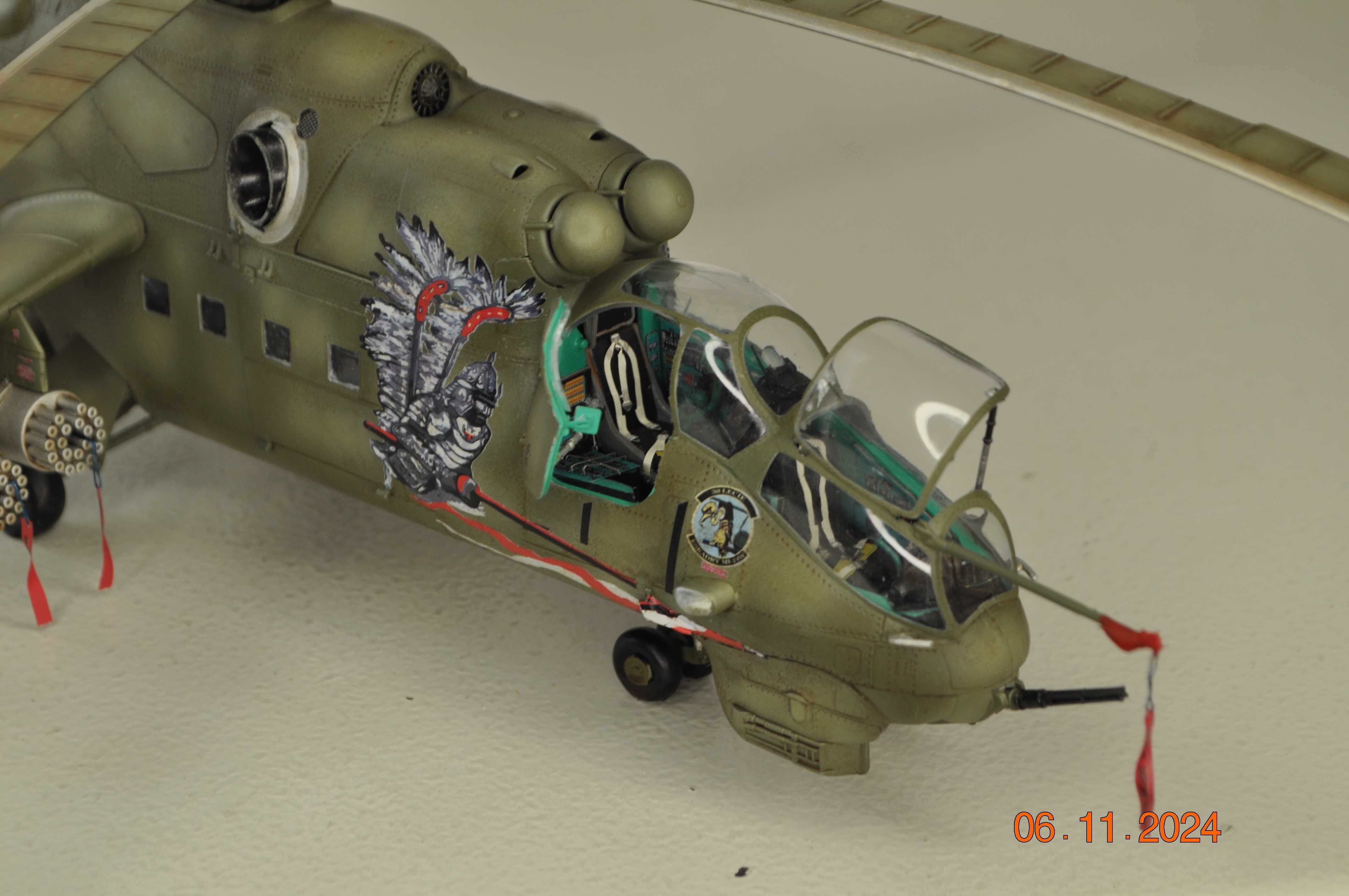 Model śmigłowca Mi-24 D HIND Husarz malowanie 2018  1/48