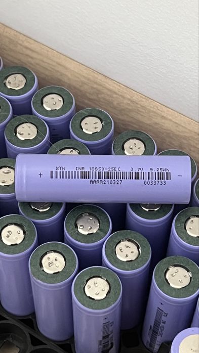 Високотокові акумулятори INR 18650-25EC