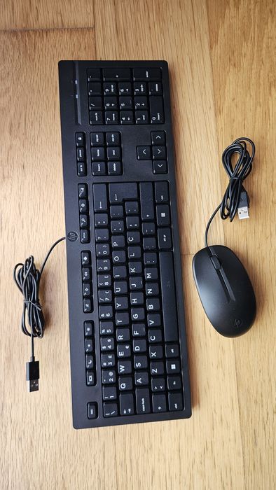 Kit teclado + rato com fios - NOVO