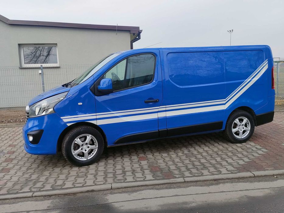 Opel Vivaro B 2014 rok