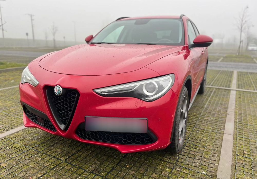 Alfa Romeo Stelvio Alfa Romeo Stelvio 2.0 Sport Q4 Alfa Rosso
