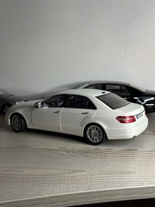 Mercedes w212 Minichaps 1.18