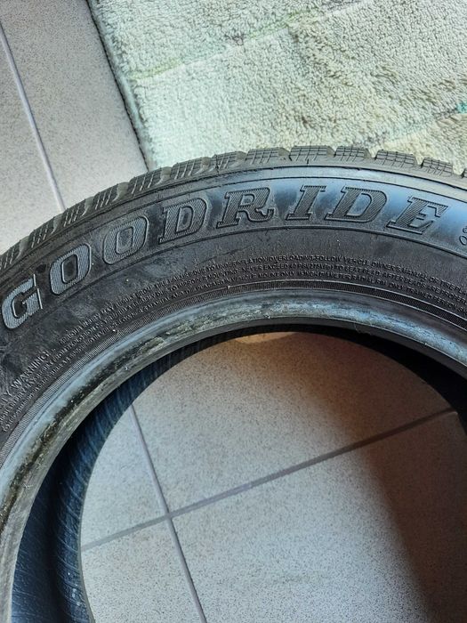 Używane opony zimowe Goodride 195x65x15 (Jak nowe)
