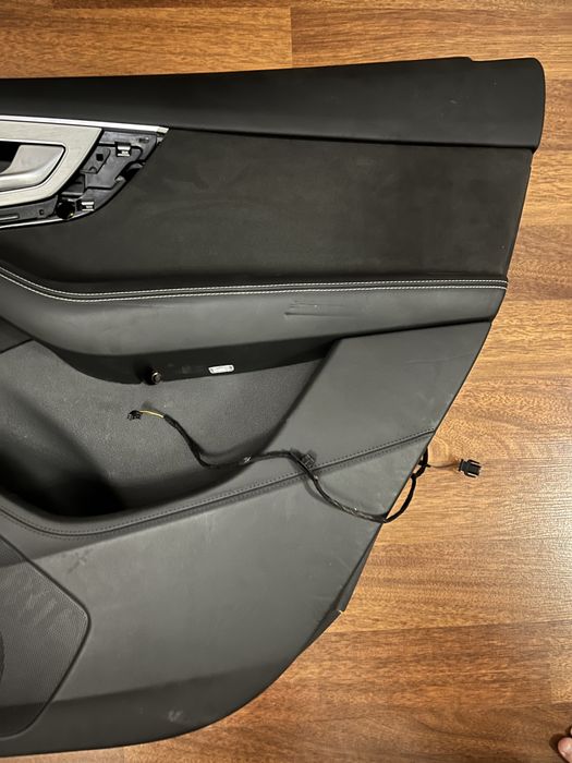 Обшивка Ауді Q7 4m