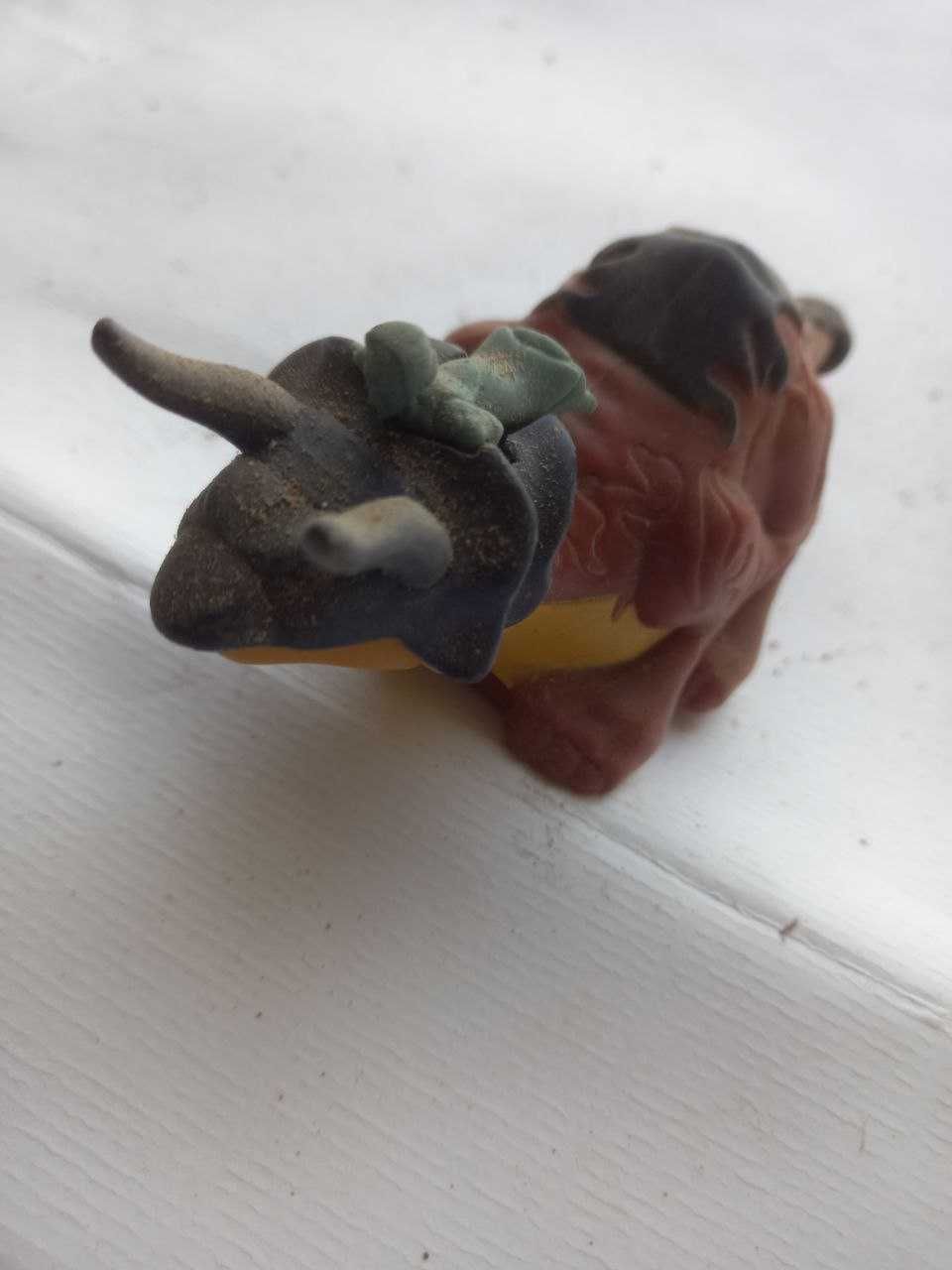 Boneco de figura um touro
